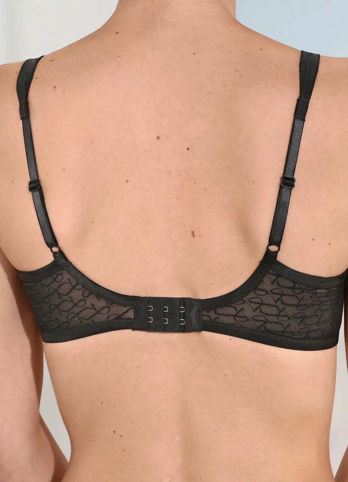 Sale BADER Triumph Signature Sheer-Minimizer-Bügel-BH mit vorgeformten Cups SCHWARZ