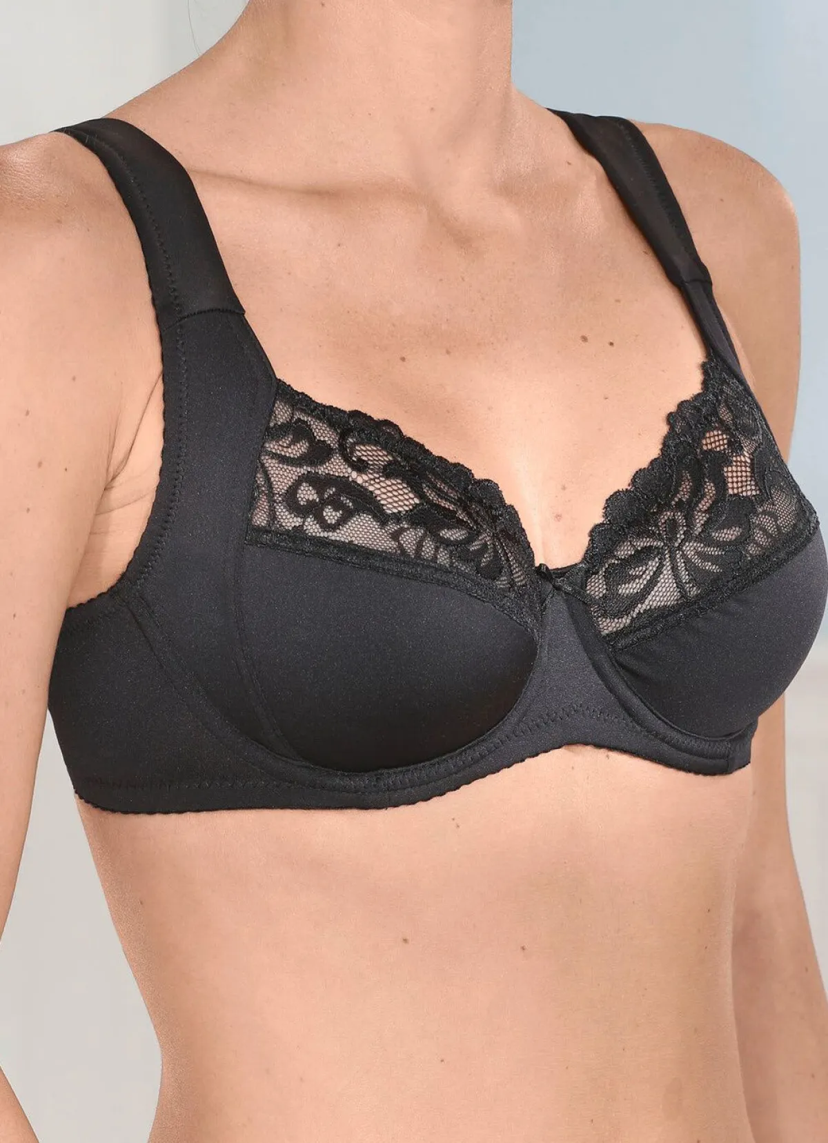 Clearance VIANIA Zweierpack Bügel-BH mit Elastikspitze 1X SCHWARZ, 1X SEKT