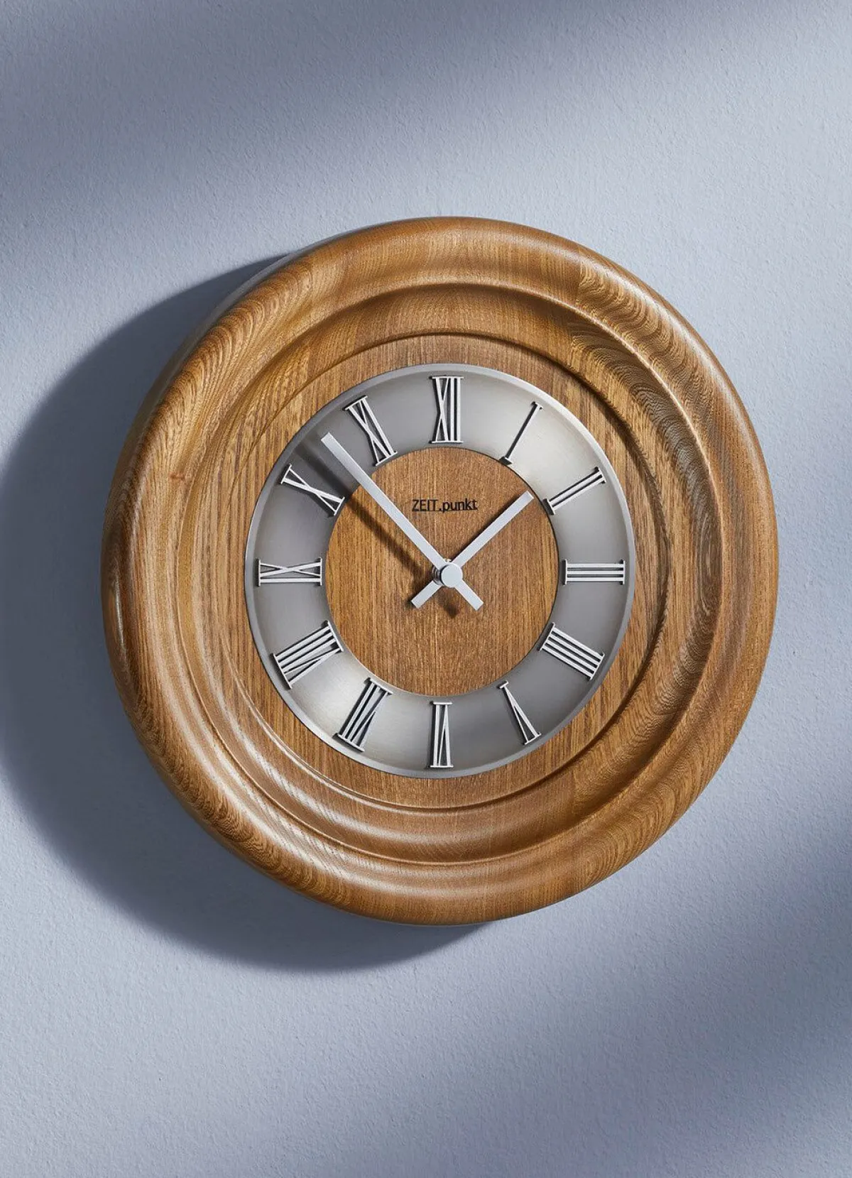 Online BADER Wanduhr aus massivem Holz EICHE