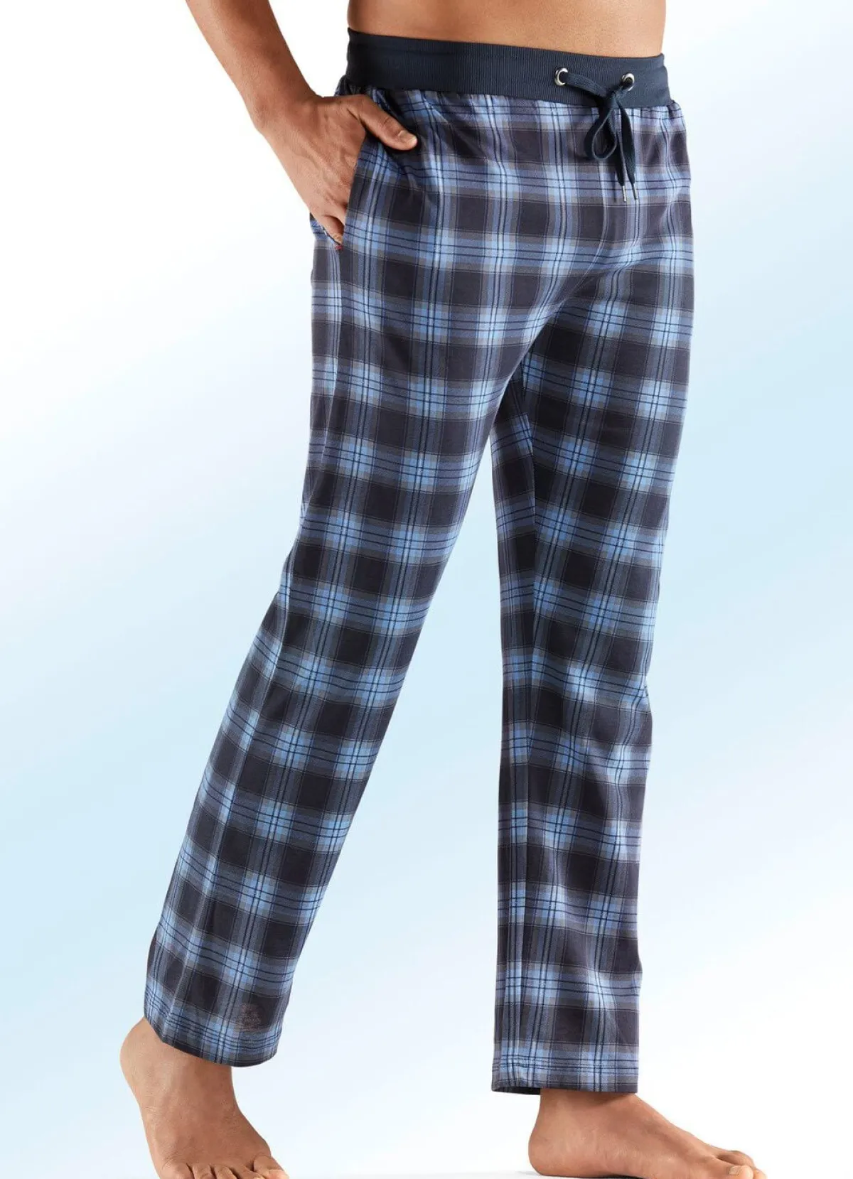 Hot BADER Zweierpack Schlaf- und Freizeithosen, lang, mit Durchzugsband und Seitentaschen 1X NAVY-BUNT, 1X UNI NAVY